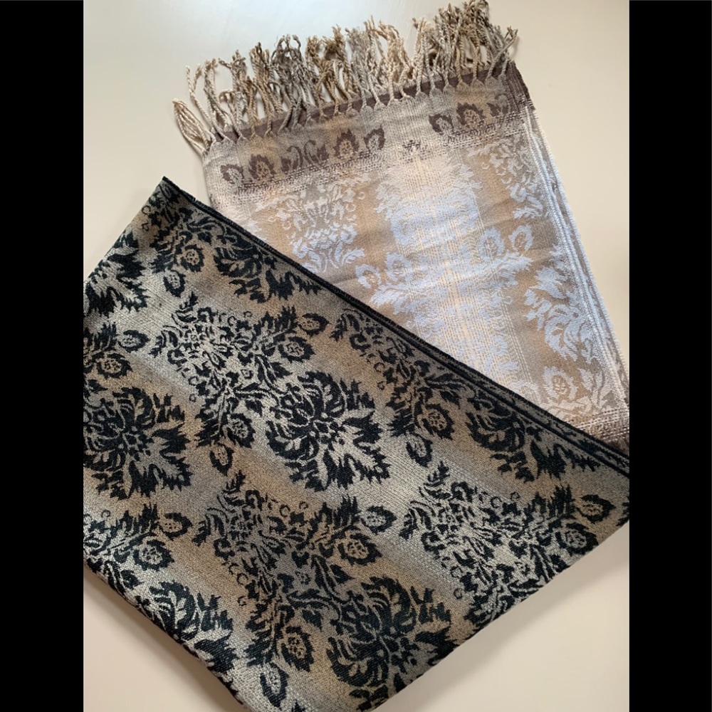 Beautiful large scarf/shawl